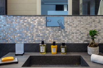 Personalized services and unique experiences Hotel services and personalized visit experiences - 1