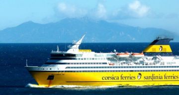 How to get to Trapani Fly to Trapani or Palermo, or get us by ferry - 1