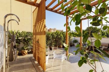 Rooms and suites with terrace Take advantage of our outdoor terrace - 5